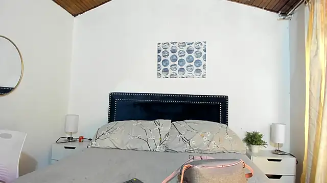 ZulyMichels online show from October 2025 12:26:02 PM