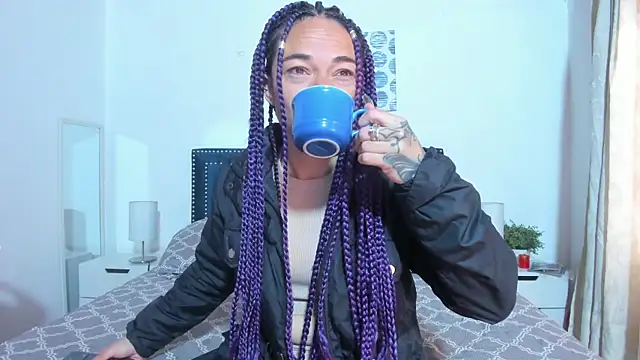 ZulyMichels online show from April 2026 12:28:02 PM