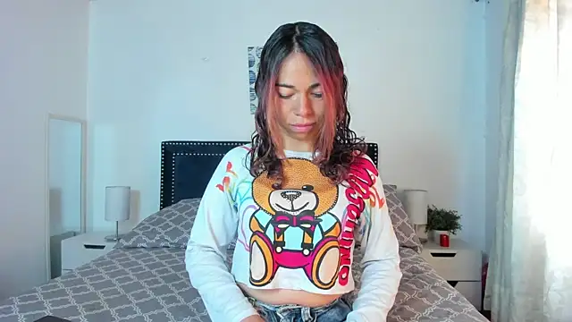 ZulyMichels online show from March 2026 12:37:02 PM