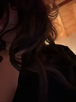 marcimaa online show from November 2025 12:03:02 AM