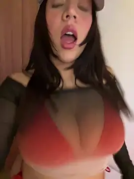 marcimaa online show from December 2024 10:35:01 PM