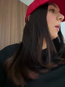 marcimaa online show from January 2025 06:43:01 PM