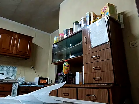 White rabbit  online show from November 2025 11:43:02 PM