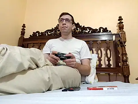 White rabbit  online show from December 2025 10:33:02 PM