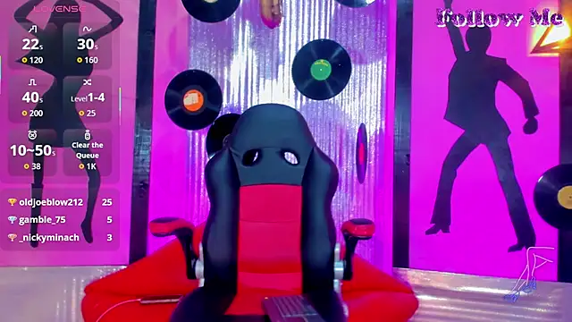 nickyminach  online show from September 2025 11:34:02 PM