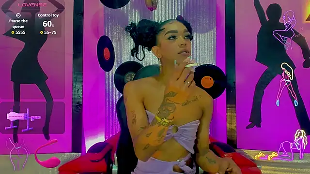 nickyminach  online show from October 2025 07:15:02 PM