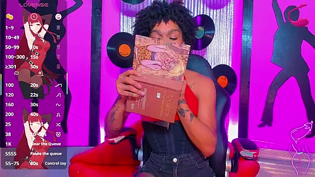 nickyminach  online show from April 2026 07:40:02 PM