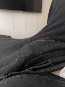 Krasavzi online show from February 2025 08:27:02 AM