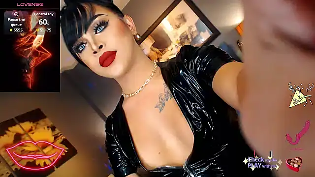 MarryQueen22 online show from November 2025 12:47:01 AM