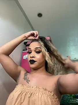 MarryQueen22 online show from February 2026 12:11:01 AM