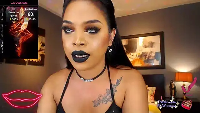 MarryQueen22 online show from April 2026 01:28:01 AM