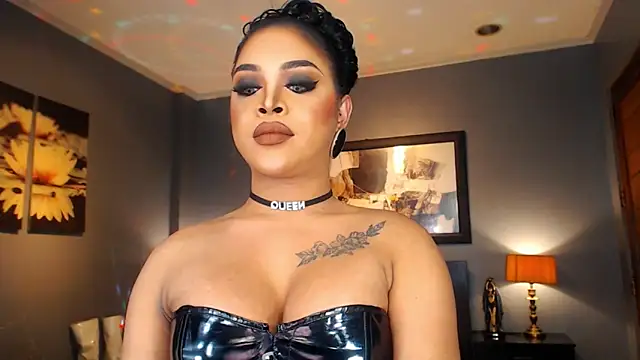 MarryQueen22 online show from February 2026 12:53:01 AM