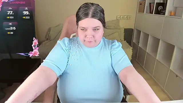 PlumPie online show from April 2026 02:36:02 AM