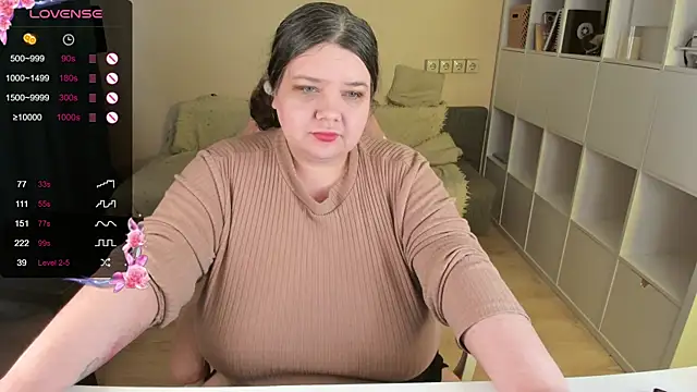 PlumPie online show from December 2025 08:47:01 AM