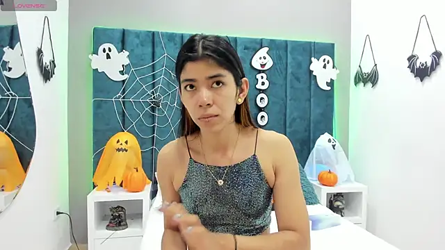 Snapshot of Girl_Cherry chatting on October 2025 11:33:02 AM Girl Cherry online show from October 2025 11:33:02 AM