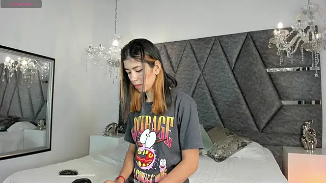 Snapshot of Girl_Cherry chatting on March 2025 11:23:01 AM Girl Cherry online show from March 2025 11:23:01 AM
