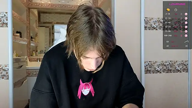 Snapshot of Cryptikov chatting on October 2025 09:30:01 AM Cryptikov online show from October 2025 09:30:01 AM