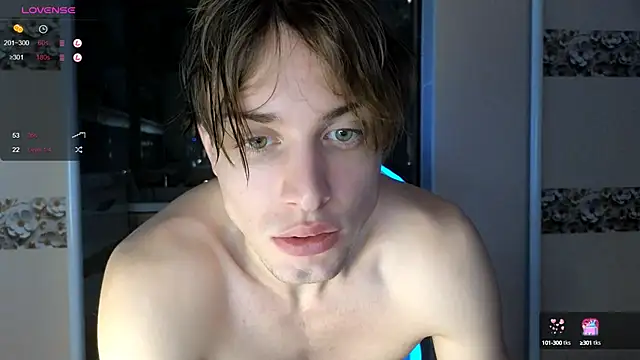 Snapshot of Cryptikov chatting on October 2025 09:55:02 AM Cryptikov online show from October 2025 09:55:02 AM