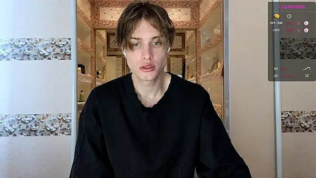 Snapshot of Cryptikov chatting on October 2025 09:08:01 AM Cryptikov online show from October 2025 09:08:01 AM