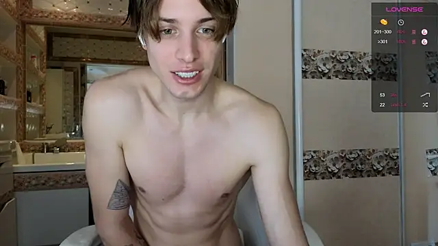 Snapshot of Cryptikov chatting on November 2025 08:52:01 AM Cryptikov online show from November 2025 08:52:01 AM