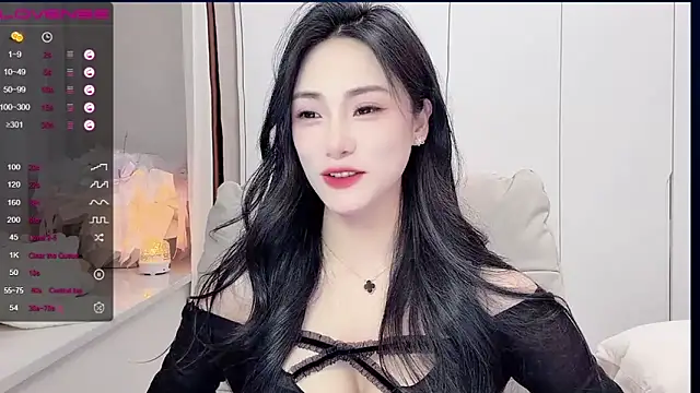 uuxiaocai online show from March 2026 12:15:01 PM