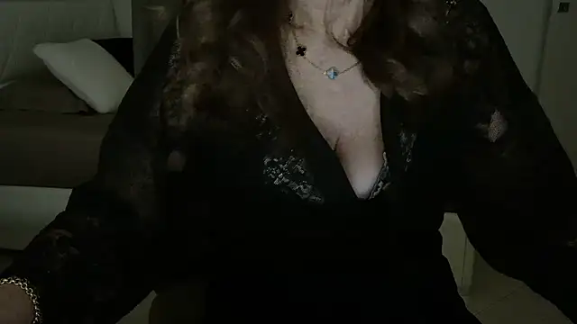 Snapshot of amara_2022 chatting on December 2024 08:36:01 PM amara 2022 online show from December 2024 08:36:01 PM