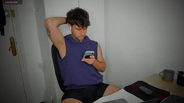 HonestAndrew online show from April 2026 02:29:02 PM