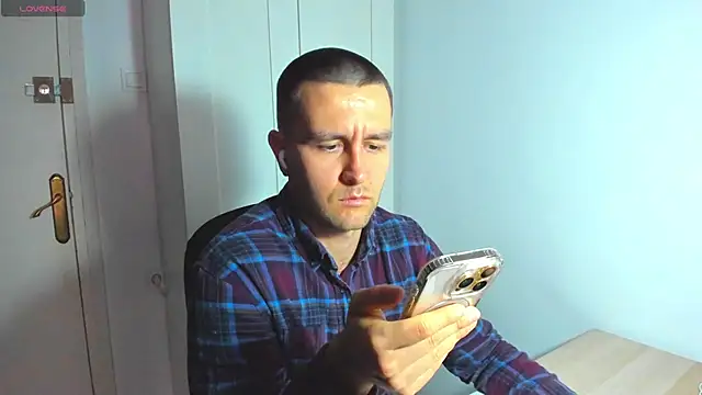 HonestAndrew online show from January 2025 01:25:02 PM