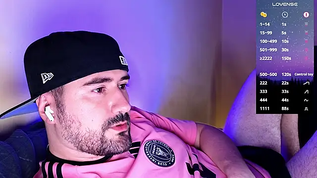 Snapshot of DominantTheo chatting on February 2025 03:17:02 AM DominantTheo online show from February 2025 03:17:02 AM