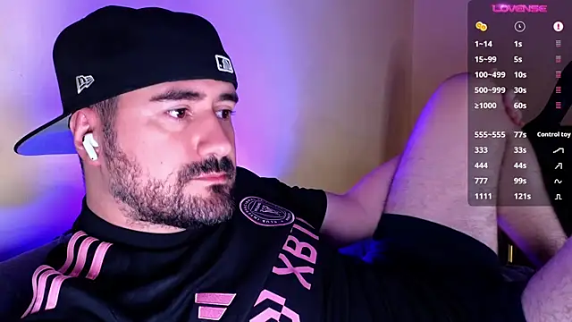 Snapshot of DominantTheo chatting on March 2025 02:30:01 AM DominantTheo online show from March 2025 02:30:01 AM