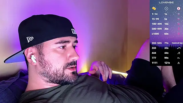 Snapshot of DominantTheo chatting on March 2025 03:54:02 AM DominantTheo online show from March 2025 03:54:02 AM