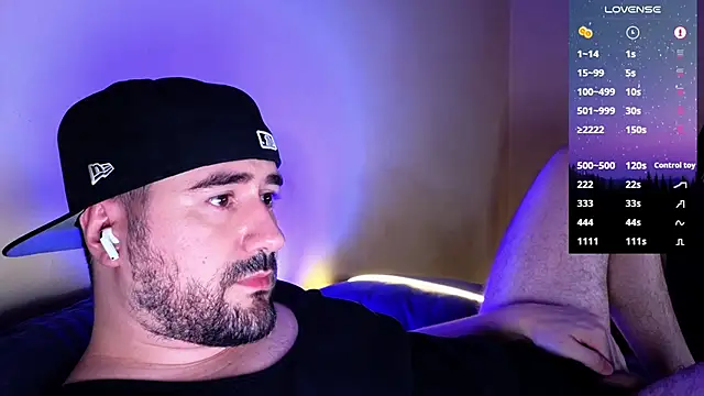 Snapshot of DominantTheo chatting on February 2025 03:29:01 AM DominantTheo online show from February 2025 03:29:01 AM