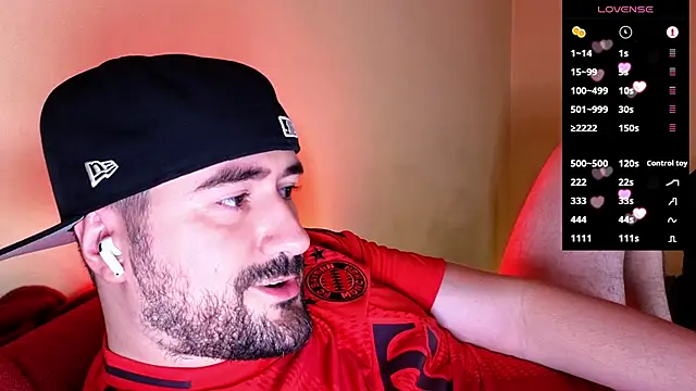 Snapshot of DominantTheo chatting on February 2025 02:26:02 AM DominantTheo online show from February 2025 02:26:02 AM