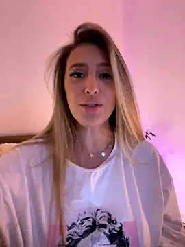 Eva Ryen online show from October 2025 04:18:01 PM