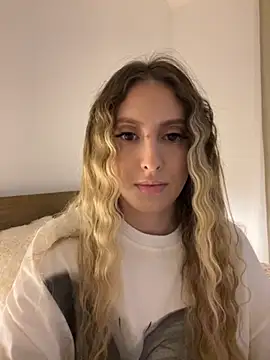 Eva Ryen online show from November 2025 05:17:02 PM