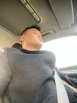 Snapshot of S00 chatting on December 2024 12:27:01 AM S00 online show from December 2024 12:27:01 AM