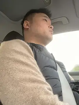 Snapshot of S00 chatting on December 2024 12:31:02 AM S00 online show from December 2024 12:31:02 AM