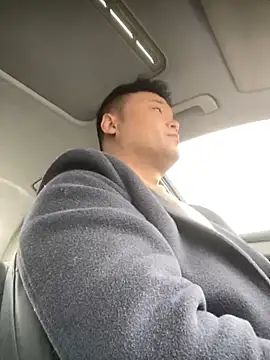 Snapshot of S00 chatting on December 2024 03:35:01 AM S00 online show from December 2024 03:35:01 AM