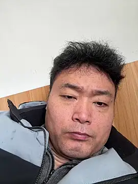 Snapshot of S00 chatting on December 2025 03:55:01 AM S00 online show from December 2025 03:55:01 AM