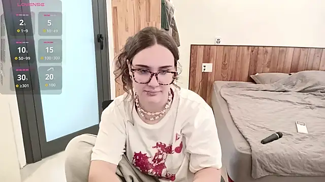 mia boone online show from March 2026 04:34:02 AM