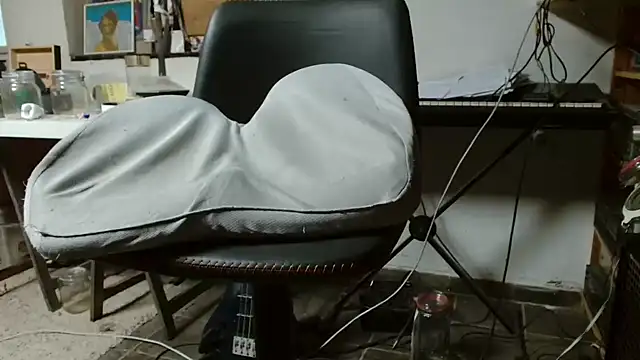 Snapshot of blow2gold chatting on November 2025 12:22:01 PM blow2gold online show from November 2025 12:22:01 PM