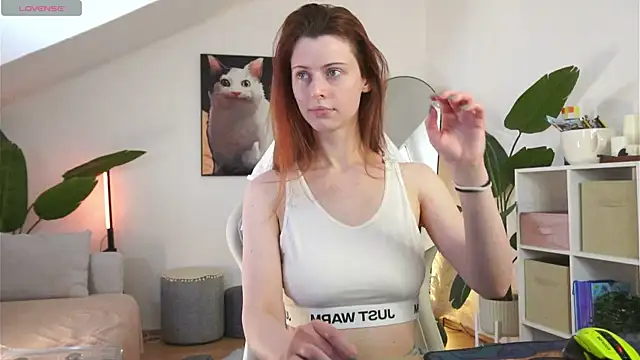 doll lesli online show from March 2026 01:18:02 PM