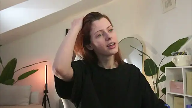 doll lesli online show from March 2026 12:35:02 PM