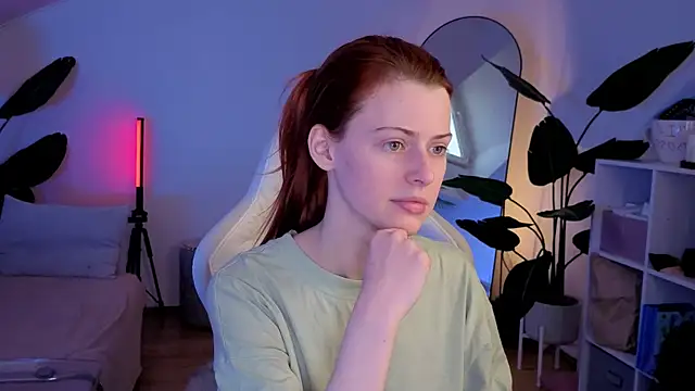 doll lesli online show from December 2025 11:31:01 AM