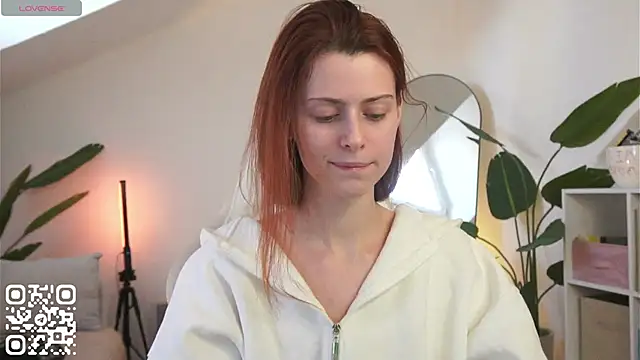 doll lesli online show from February 2026 12:38:02 PM