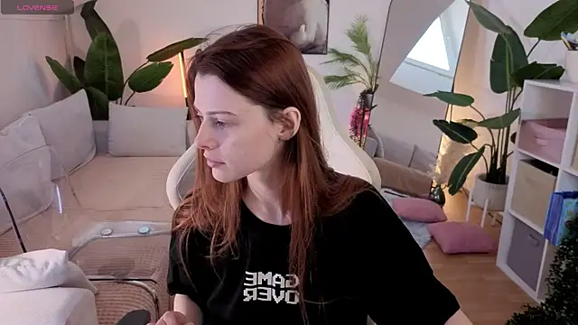 doll lesli online show from March 2026 12:50:02 PM