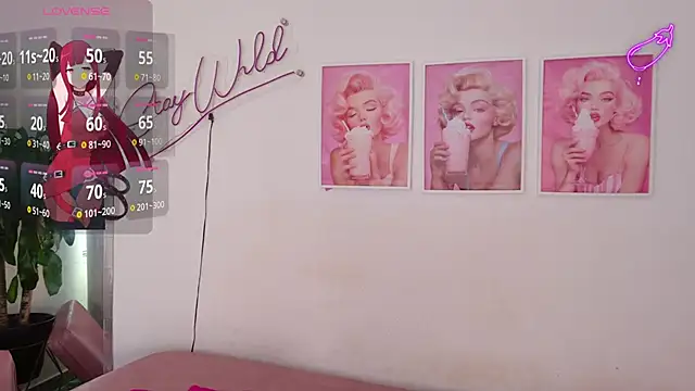 Adele LatinLady online show from April 2026 05:30:01 PM