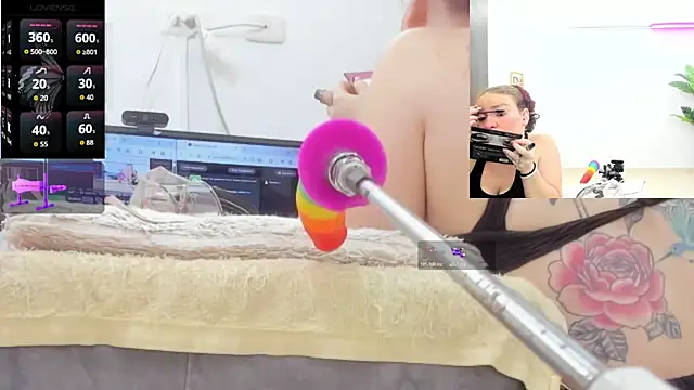 Paulina Davis  online show from January 2026 11:08:01 PM