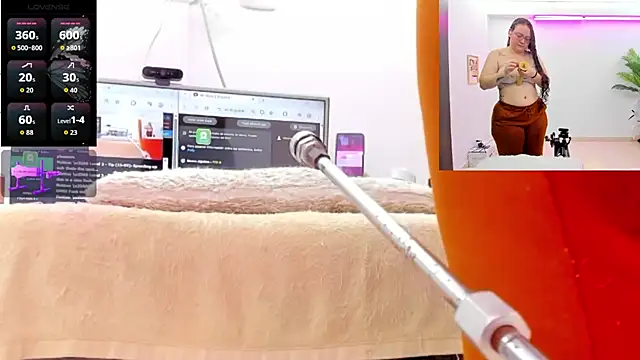 Paulina Davis  online show from February 2026 12:30:02 AM