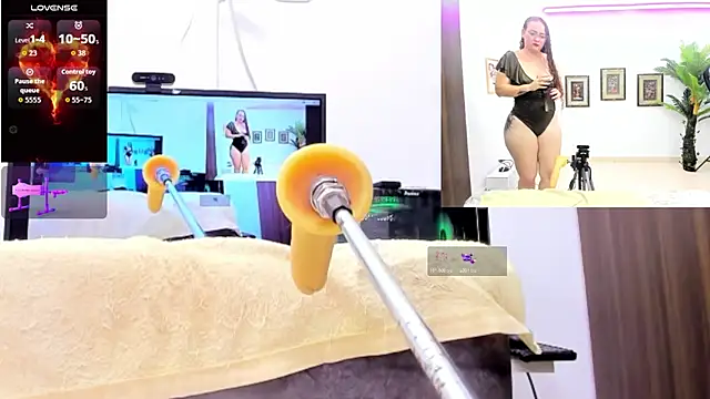Paulina Davis  online show from October 2025 12:54:02 AM